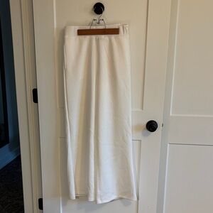 Women's White Wide Leg Pants - Minimal Stretch Design